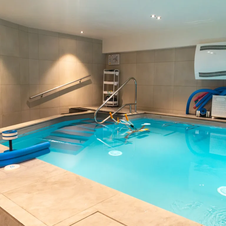 Piscine Balnéo - MEVA SANTE