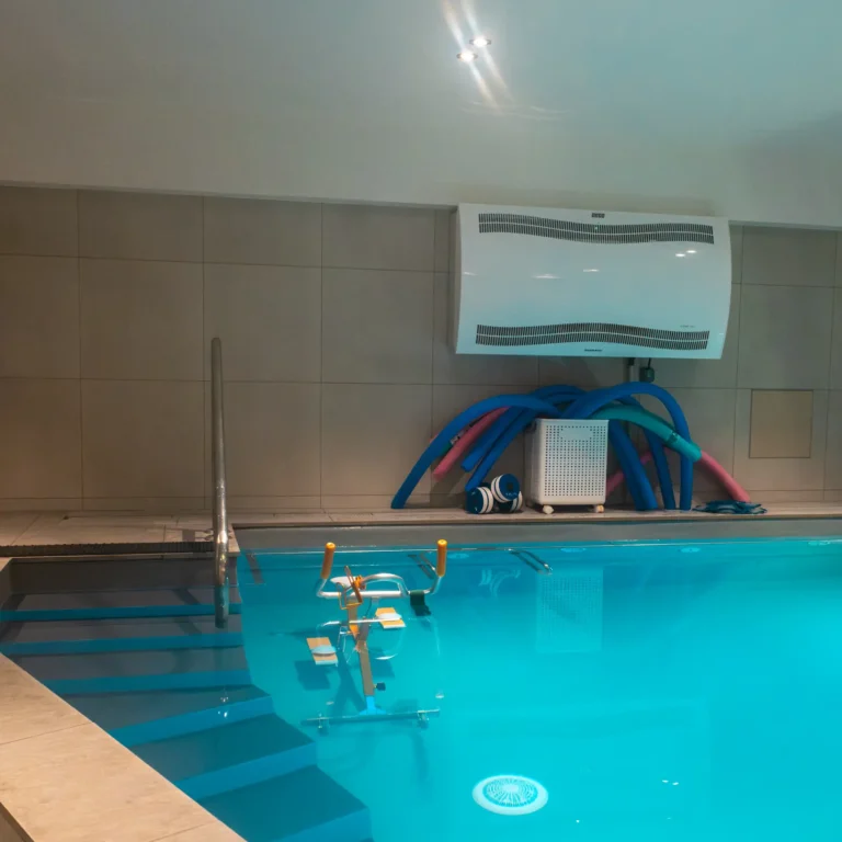 Piscine Balnéo - MEVA SANTE